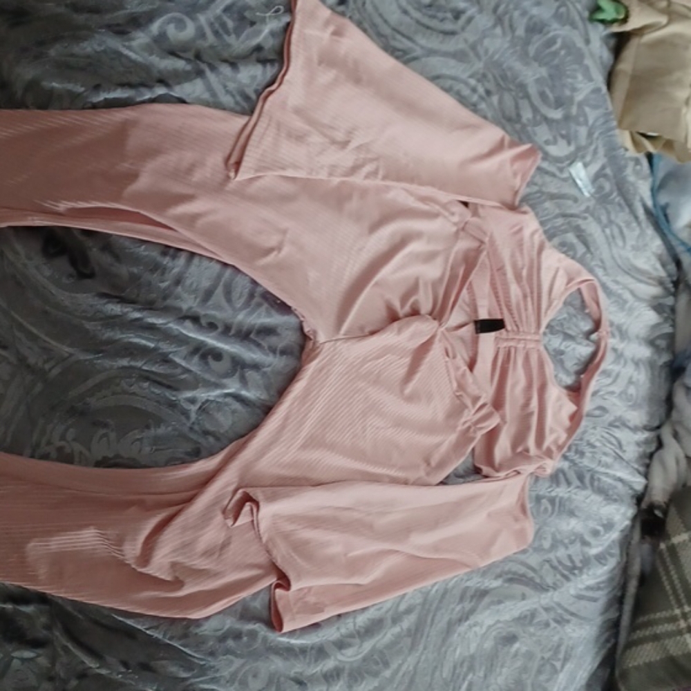 2 pt body suit